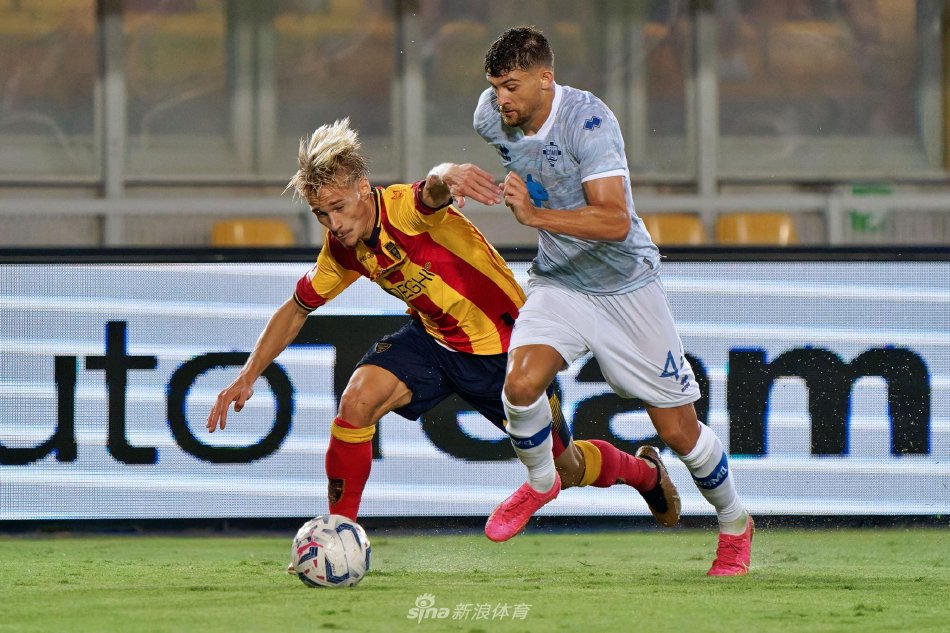 强与一家德 强与一家德