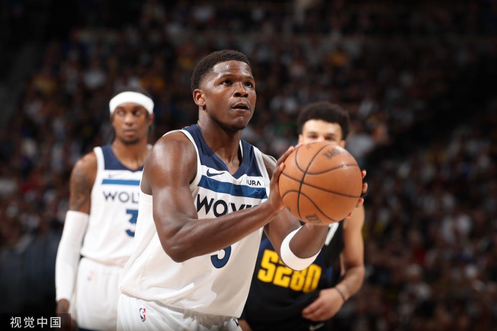 使对手屡次 使对手屡次