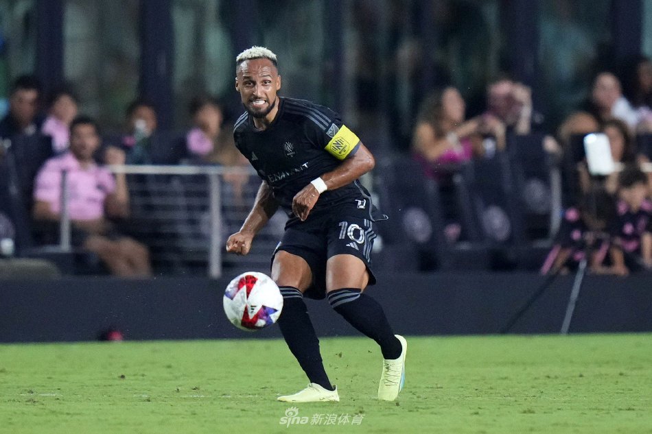 我们不仅看 我们不仅看