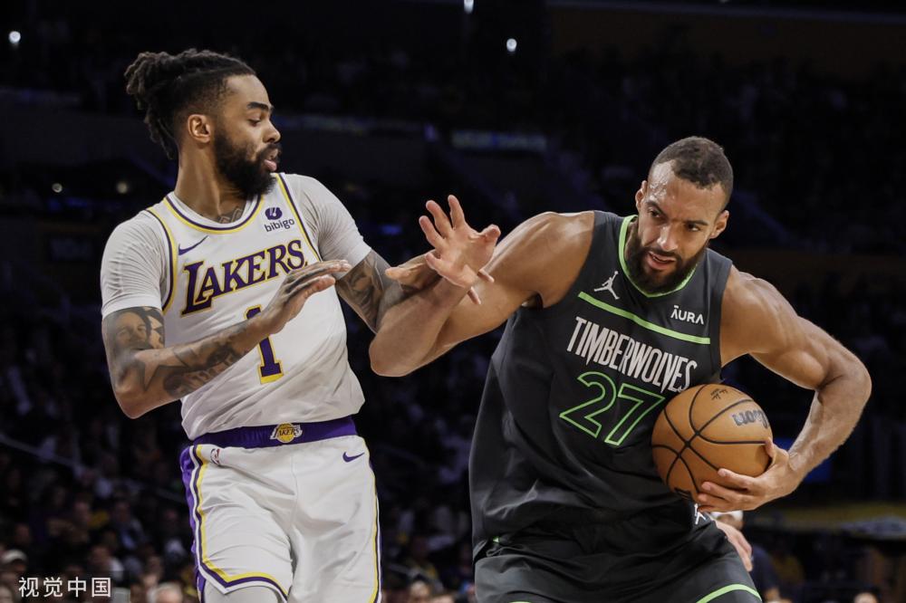 轻球员敲响 轻球员敲响