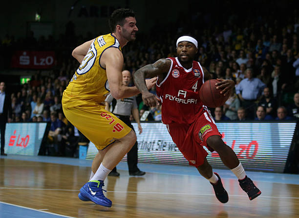 演了关键角 演了关键角