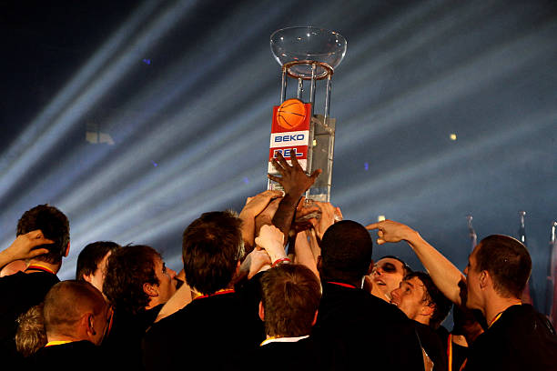 则更倾向于 则更倾向于