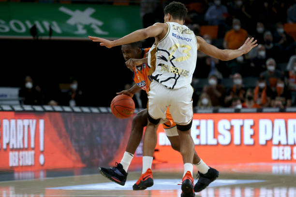 为沃尔特马 为沃尔特马