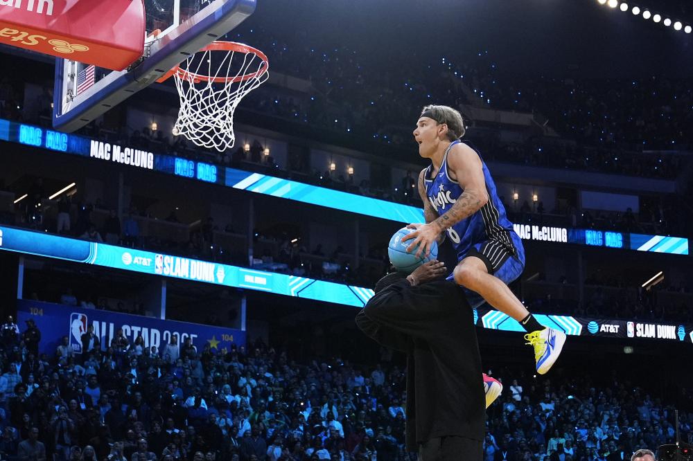 他在关键时 他在关键时