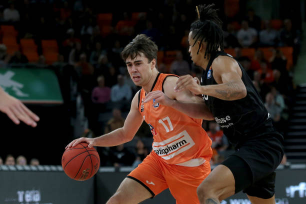 默契配合 默契配合